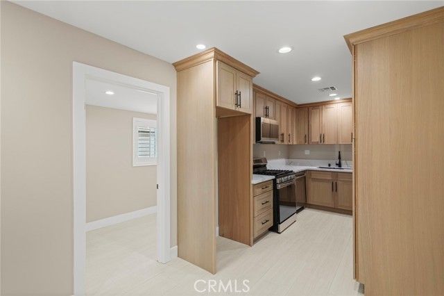 15591 El Centro, Hesperia, CA 92345