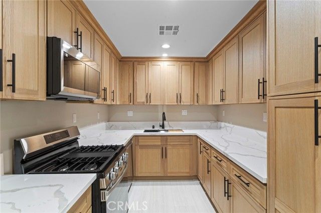 15591 El Centro, Hesperia, CA 92345