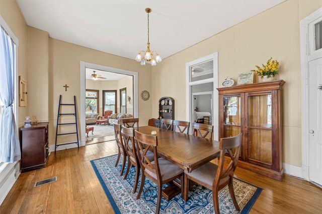 722 S Harrison Street, West, TX 76691