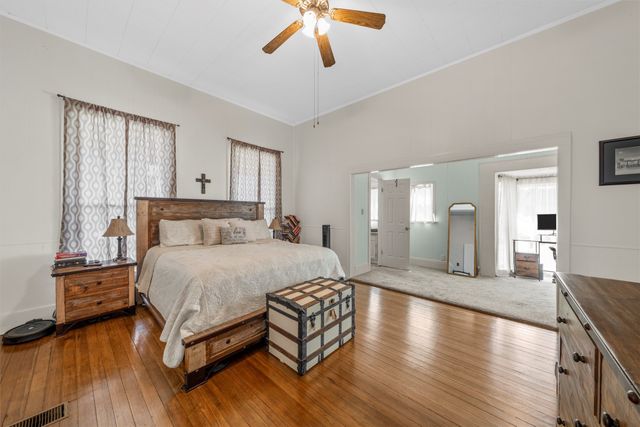 722 S Harrison Street, West, TX 76691