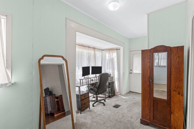 722 S Harrison Street, West, TX 76691