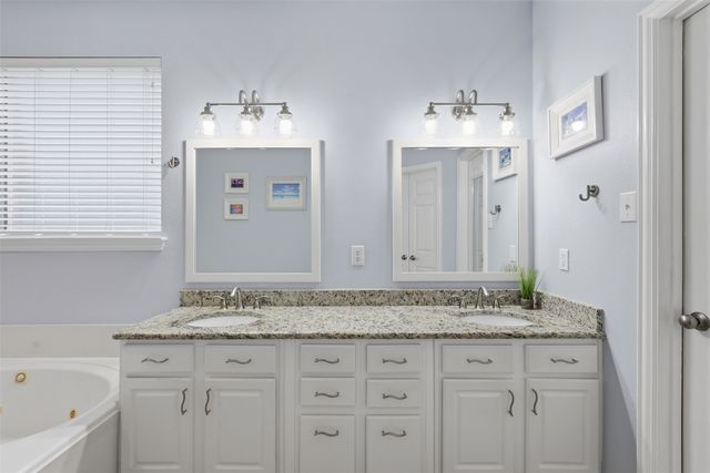 6974 Shoreview Drive, Grand Prairie, TX 75054