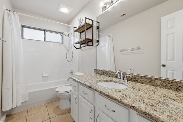 6974 Shoreview Drive, Grand Prairie, TX 75054