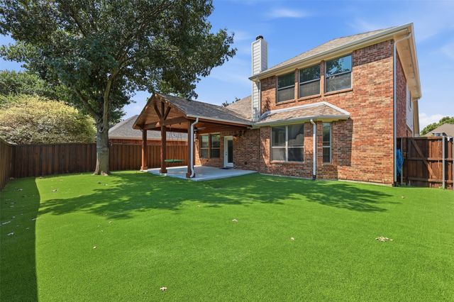 6974 Shoreview Drive, Grand Prairie, TX 75054