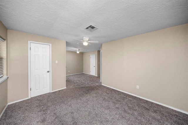4618 NE Bell Ave, Lawton, OK 73507
