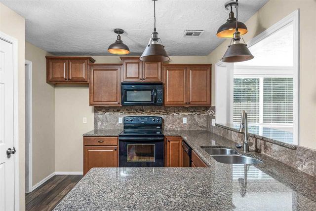 4618 NE Bell Ave, Lawton, OK 73507