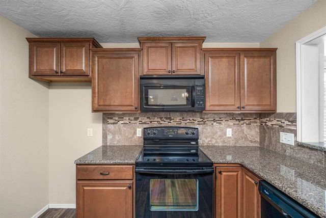 4618 NE Bell Ave, Lawton, OK 73507