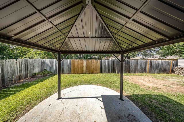 4618 NE Bell Ave, Lawton, OK 73507