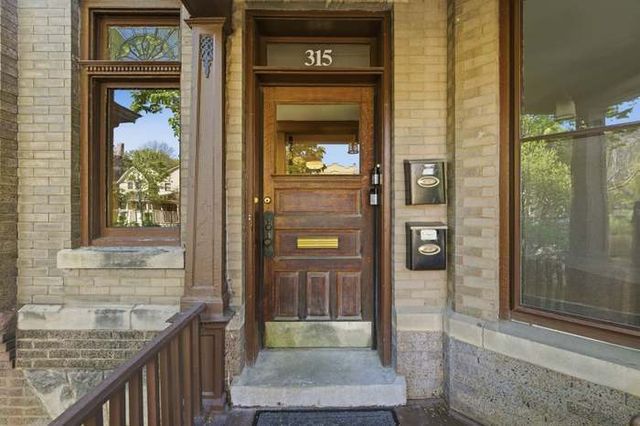 315 S Maple Avenue 1, Oak Park, IL 60302