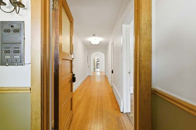 315 S Maple Avenue 1, Oak Park, IL 60302