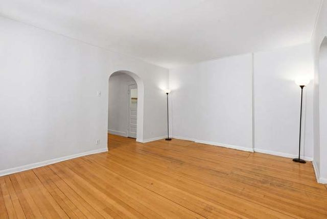 315 S Maple Avenue 1, Oak Park, IL 60302