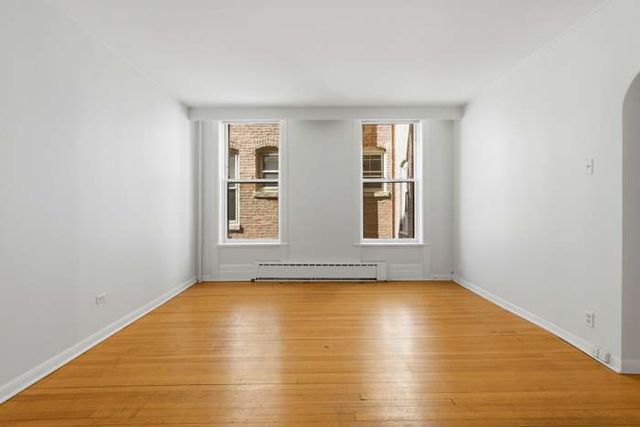 315 S Maple Avenue 1, Oak Park, IL 60302