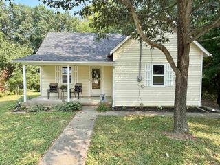 3806 Washington Avenue, Bedford, IN 47421