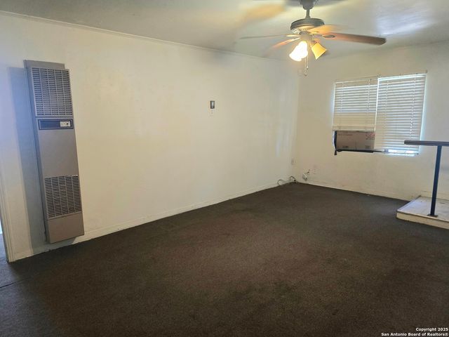 122 Roesler, San Antonio, TX 78220