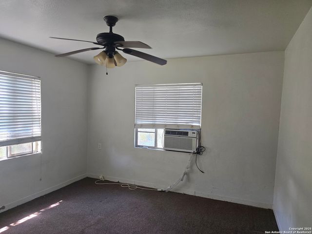 122 Roesler, San Antonio, TX 78220