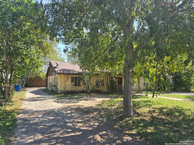 122 Roesler, San Antonio, TX 78220