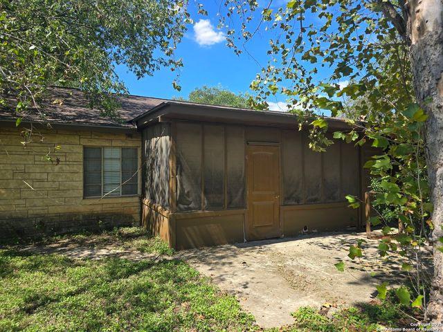 122 Roesler, San Antonio, TX 78220