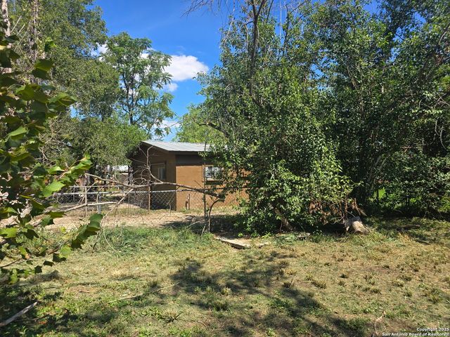 122 Roesler, San Antonio, TX 78220