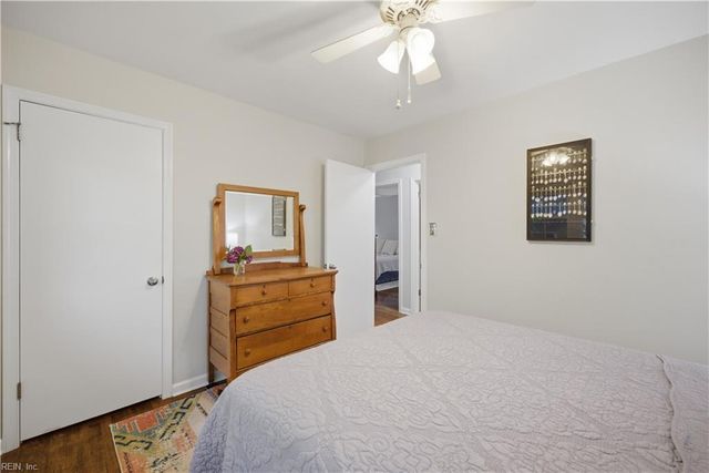 3712 N Queensgrove CIR, Virginia Beach, VA 23452