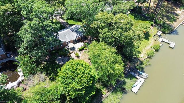 3712 N Queensgrove CIR, Virginia Beach, VA 23452