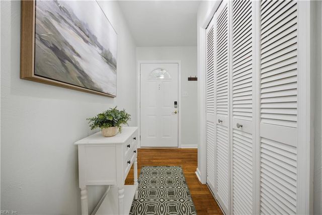 3712 N Queensgrove CIR, Virginia Beach, VA 23452