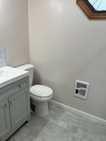 48 Clifford St 2, Boston, MA 02136