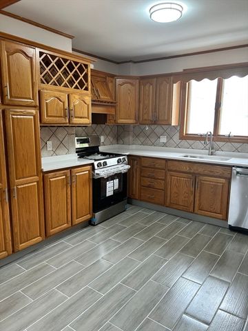 48 Clifford St 2, Boston, MA 02136