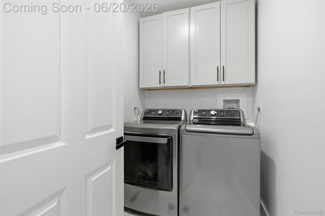 24696 Franklin Park Drive, Franklin Village, MI 48025