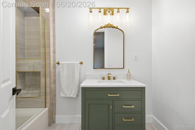 24696 Franklin Park Drive, Franklin Village, MI 48025