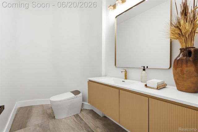 24696 Franklin Park Drive, Franklin Village, MI 48025
