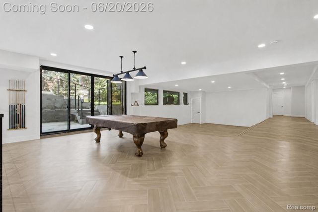24696 Franklin Park Drive, Franklin Village, MI 48025