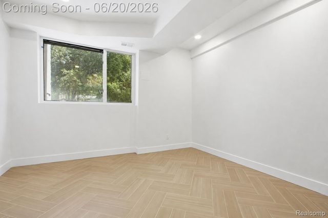24696 Franklin Park Drive, Franklin Village, MI 48025