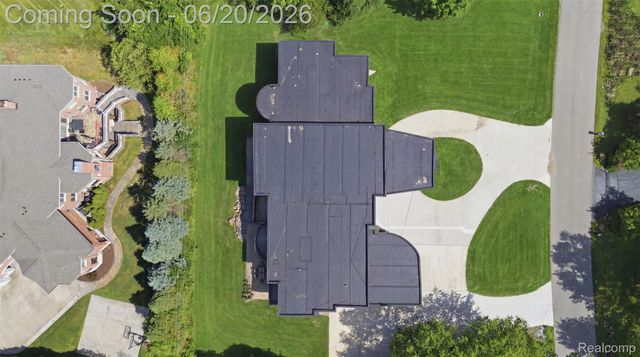 24696 Franklin Park Drive, Franklin Village, MI 48025