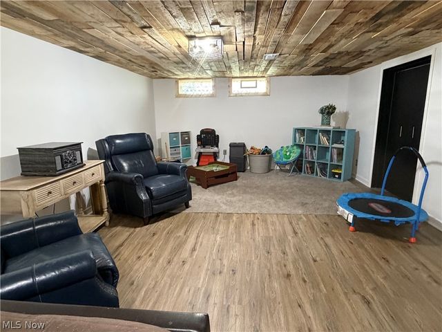 6671 Kingsdale Boulevard, Parma Heights, OH 44130