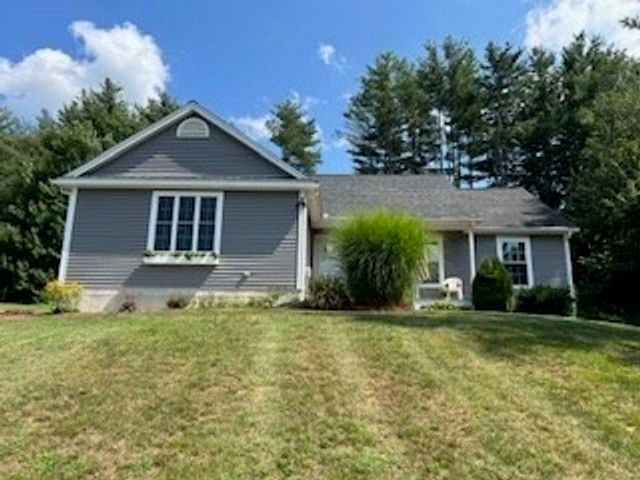 14 Servant Way, Southbridge, MA 01550