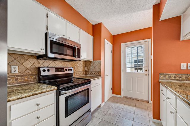2010 Augusta Drive, Houston, TX 77057