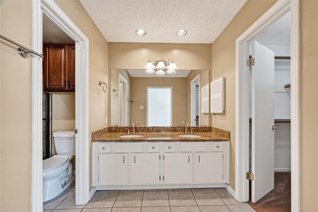 2010 Augusta Drive, Houston, TX 77057
