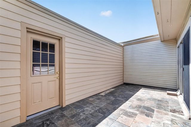 2010 Augusta Drive, Houston, TX 77057