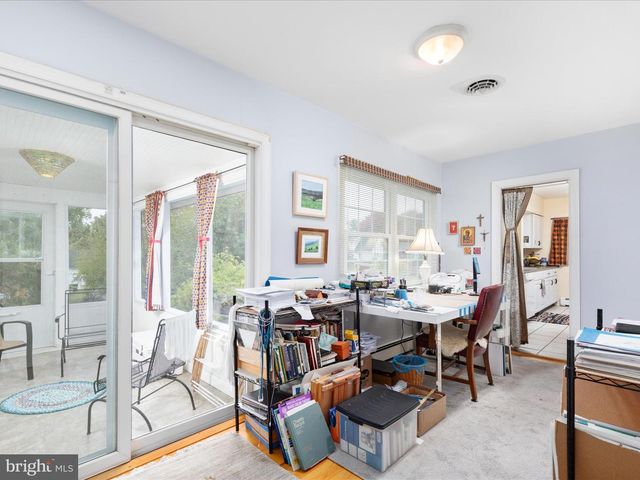 517 W LOCUST ST, Woodstock, VA 22664