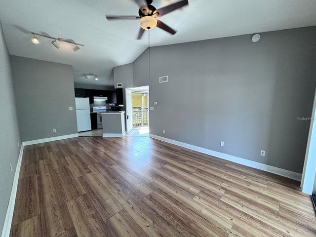 1916 LAKE ATRIUMS CIRCLE 33, Orlando, FL 32839