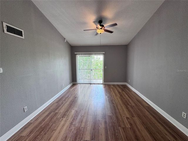 1916 LAKE ATRIUMS CIRCLE 33, Orlando, FL 32839