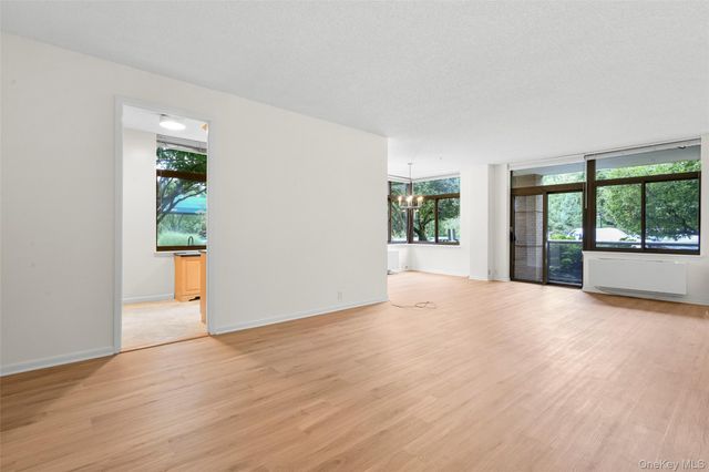 35 N Chatsworth Avenue 1G, Larchmont, NY 10538