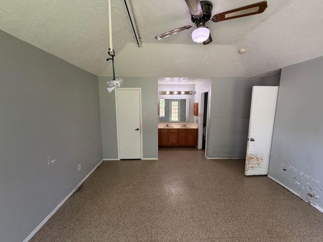 1808 Pinewood Park Drive, Missouri City, TX 77489