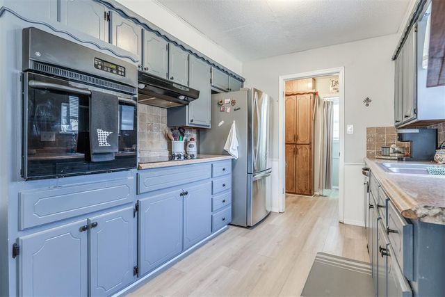 1515 Oakhurst Avenue, Norman, OK 73071