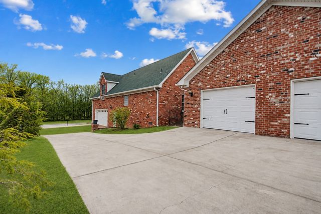 117 Bloomsbury Dr, Portland, TN 37148