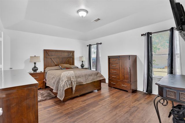 2206 Lapsley Street, Dallas, TX 75212