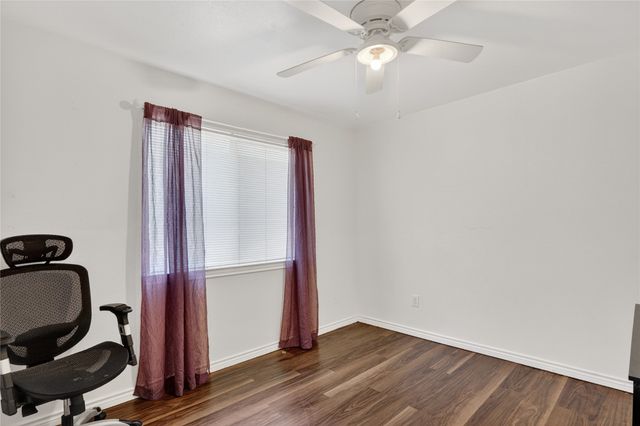 2206 Lapsley Street, Dallas, TX 75212