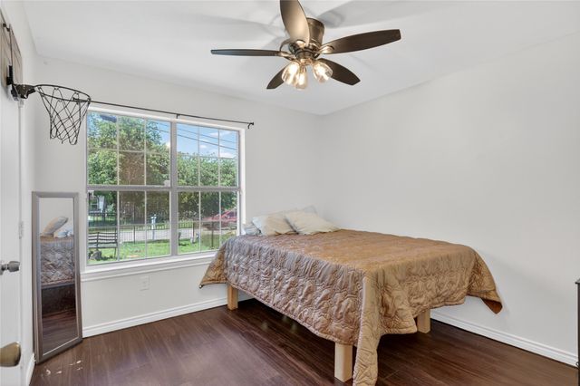 2206 Lapsley Street, Dallas, TX 75212