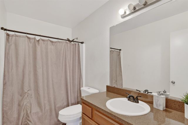 2206 Lapsley Street, Dallas, TX 75212