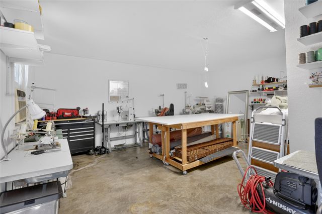 2206 Lapsley Street, Dallas, TX 75212